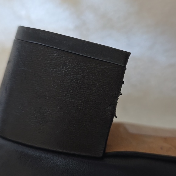 Gucci GG Gold Studded Interlocking Logo Low Block Heel Pump Sz 40.5 - Picture 12 of 13